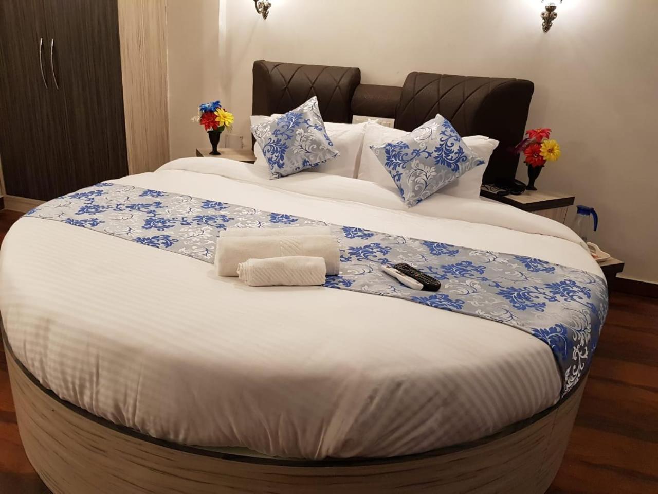 C P Cottage Resort Mahabaleshwar Bagian luar foto