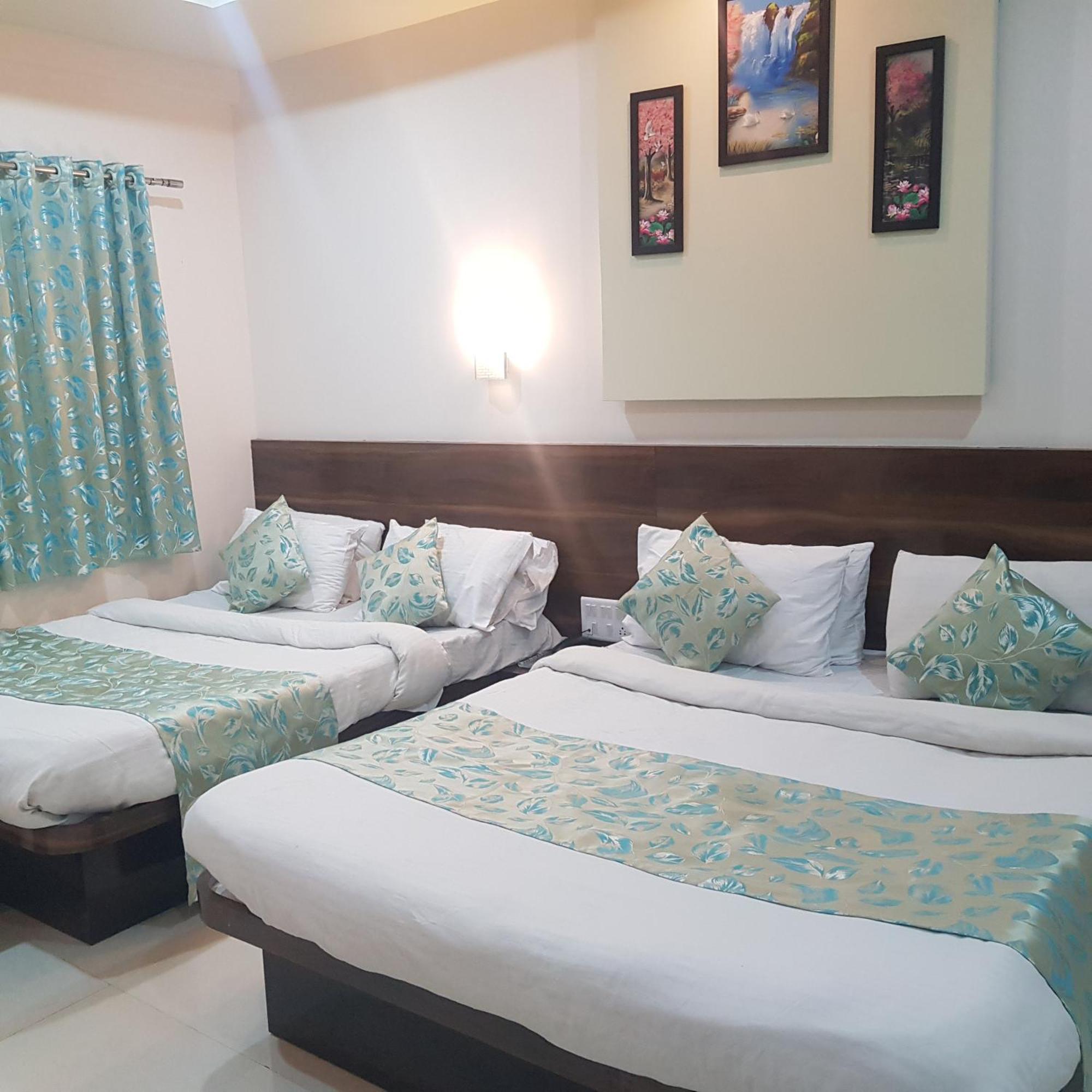 C P Cottage Resort Mahabaleshwar Bagian luar foto