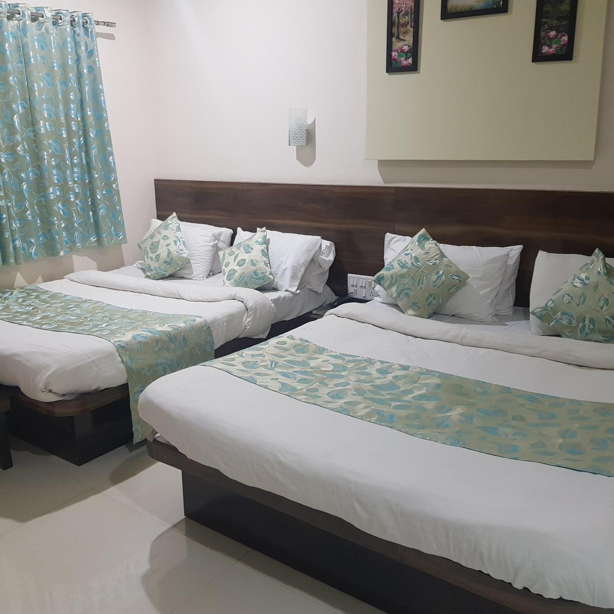 C P Cottage Resort Mahabaleshwar Bagian luar foto