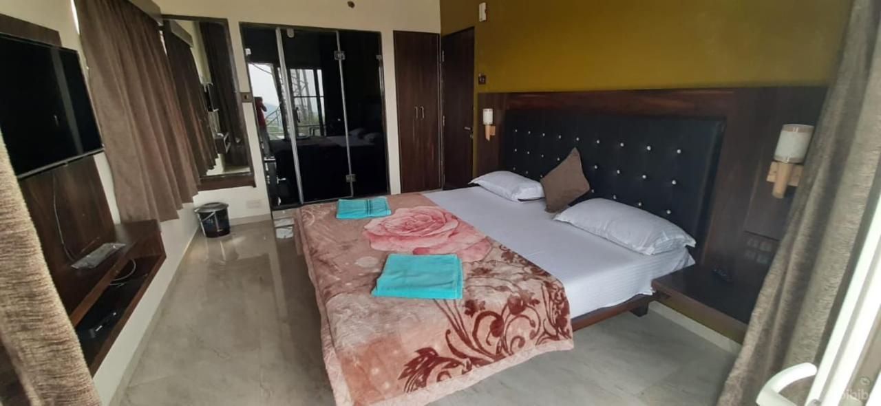C P Cottage Resort Mahabaleshwar Bagian luar foto